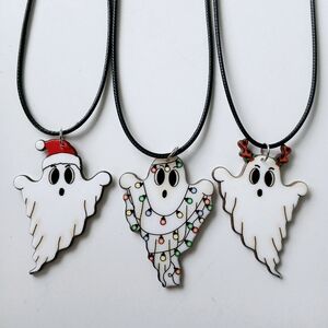 Xmas ghost necklace